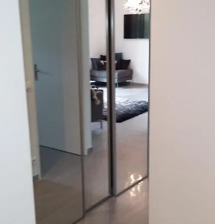 Les Manoirs Apartment