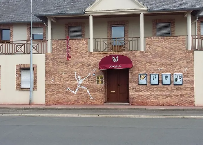 Les Manoirs Apartment